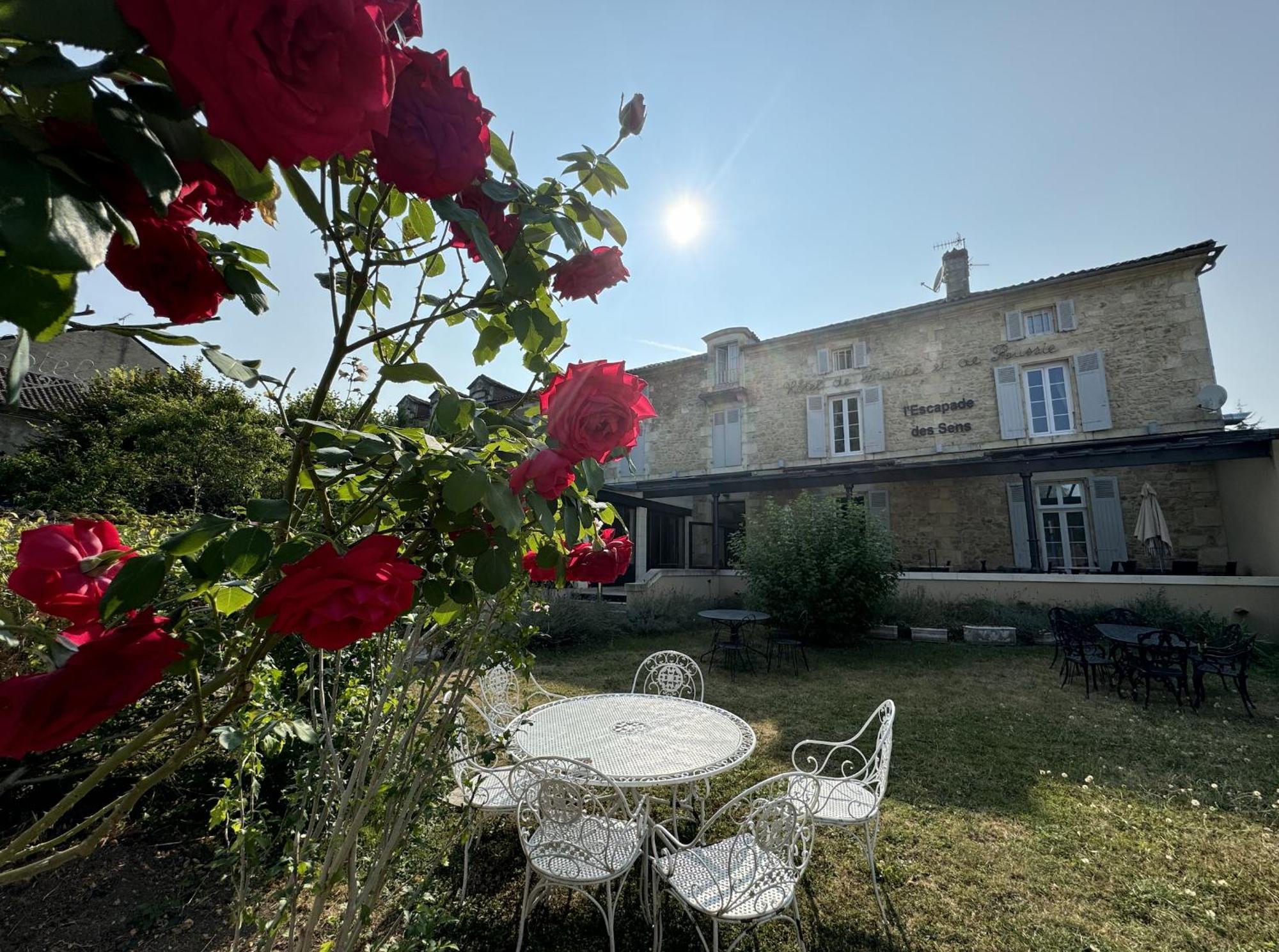 Hotel De France Et De Russie Thiviers Εξωτερικό φωτογραφία