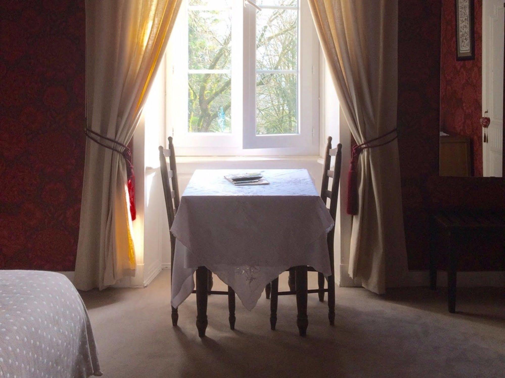 Hotel De France Et De Russie Thiviers Εξωτερικό φωτογραφία